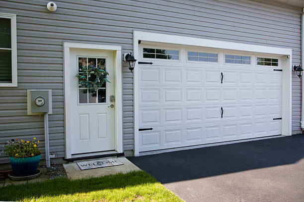 24/7 Emergency Garage Door Panel Replacement experts in Franklinville, NC